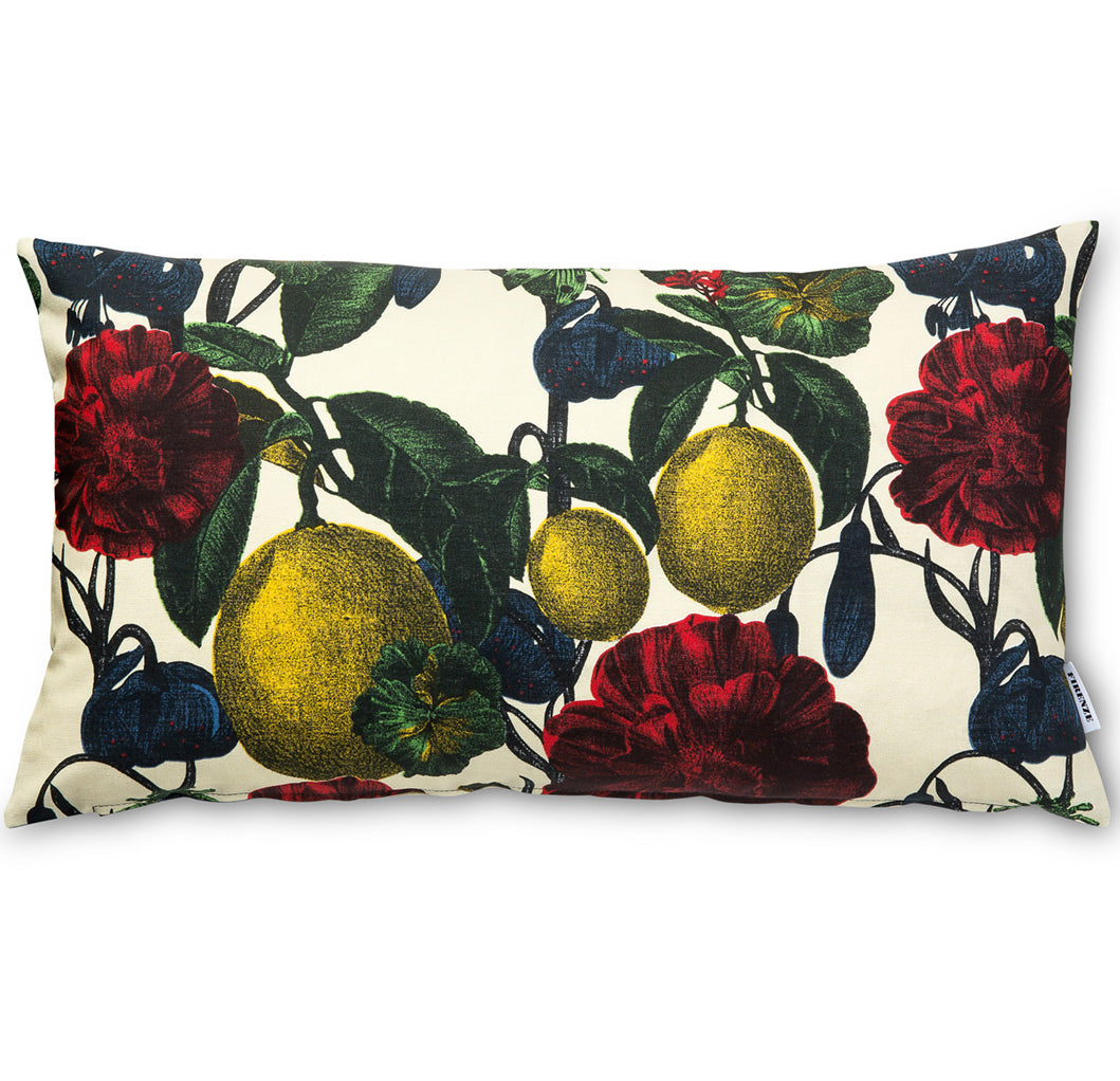 Firenze putetrekk 40 x 70 cm med sitroner og blomstermønster fra Studio Lisa Bengtsson