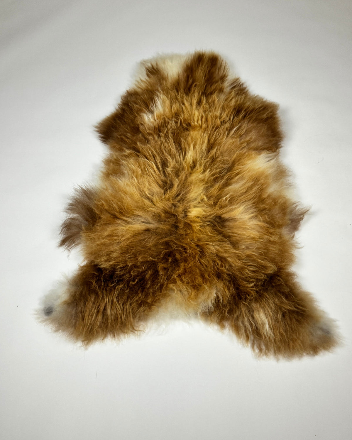 LYNG – Saueskinn 100–110 cm, brun natur honning | Granberg Garveri